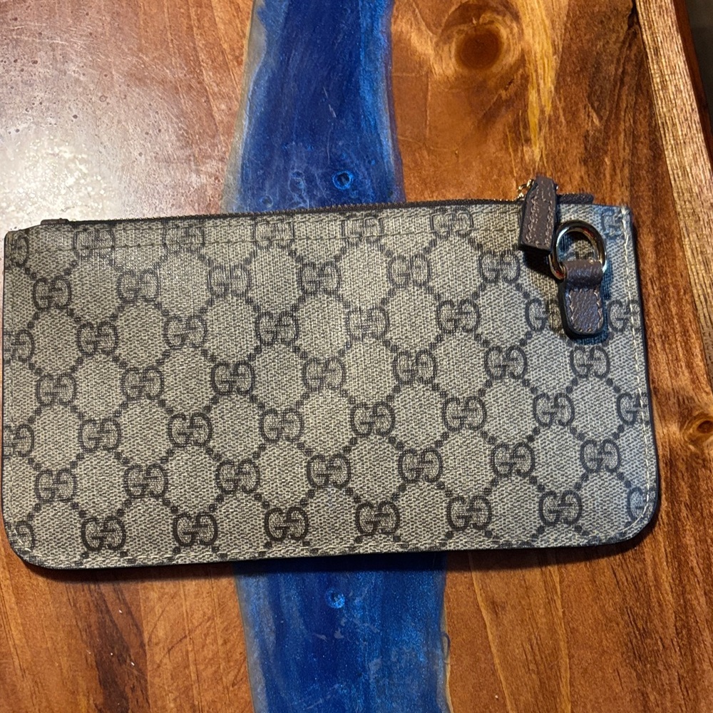 Gucci Gray/Black GG Monogram Zip Wallet - Picture 2 of 5